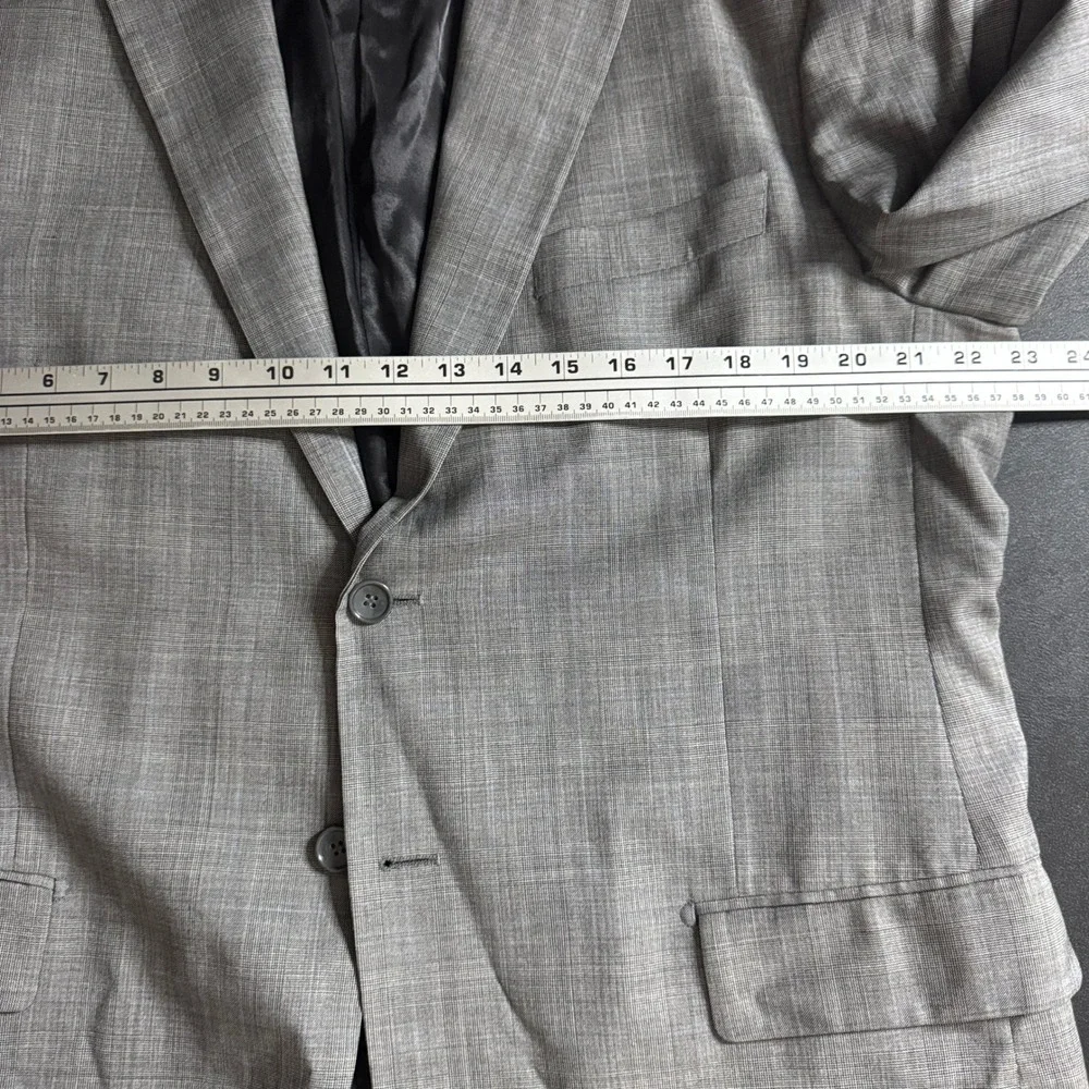 Botany 500 Super 110s Wool Plaid Two-Piece Suit 43R 36W Grey Made‎ in Italy